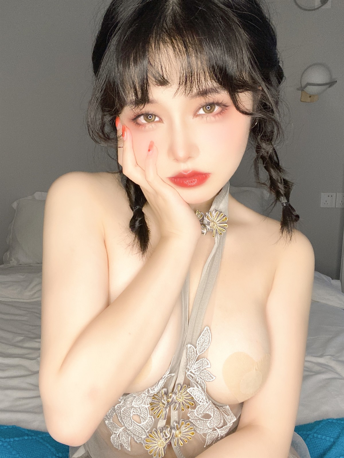 Cosplay-七月喵子-透明灰撕袜-08-19