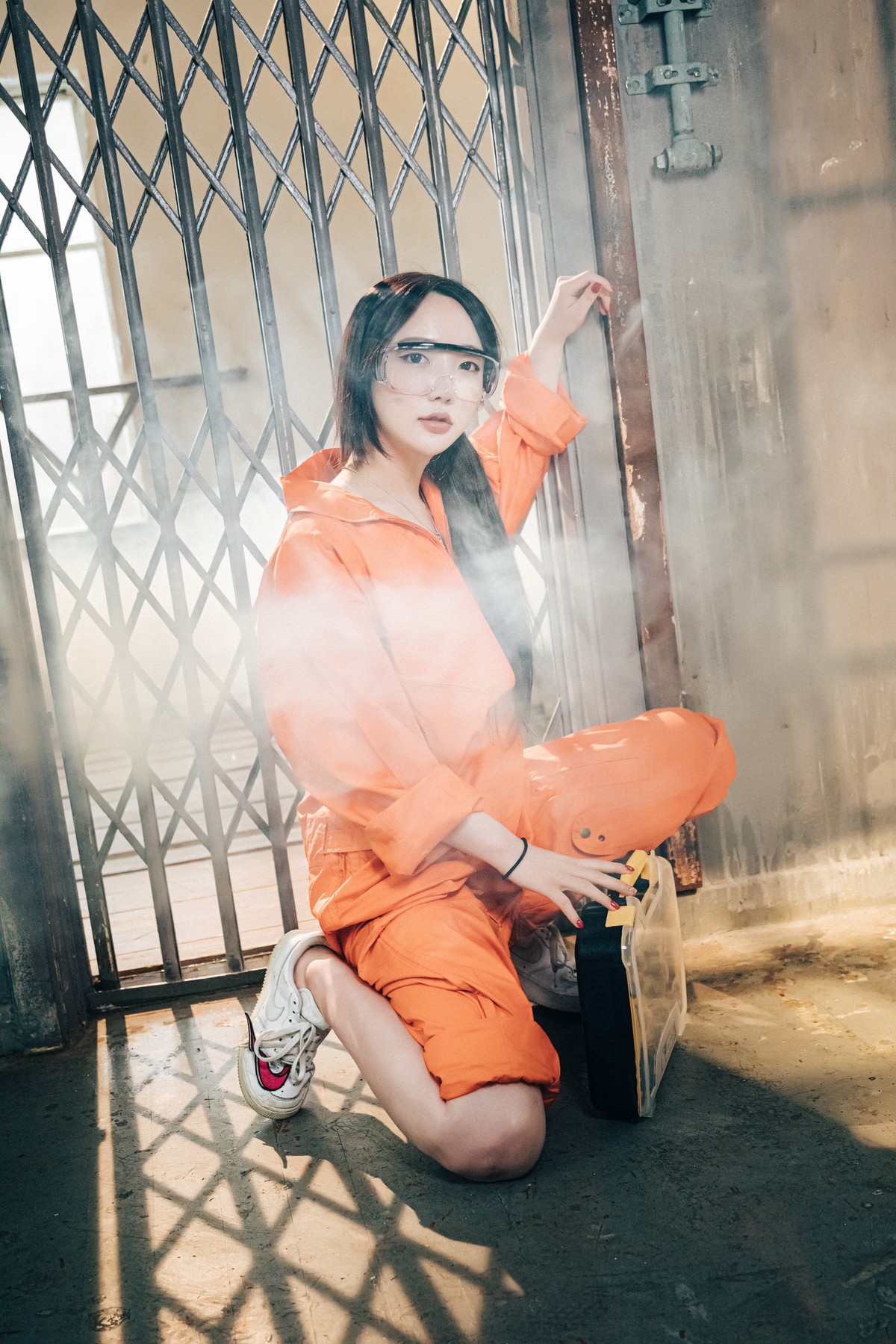 Son-Yeeun-손예은-Loozy-Where-Are-My-Tools-Full-ver-Set01-12-10