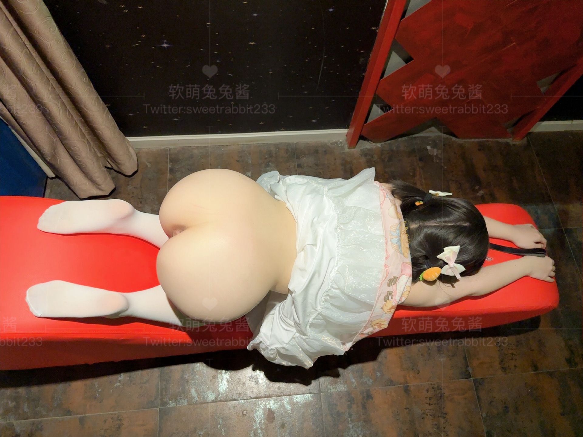 软萌兔兔酱-被囚禁的少女-01-29