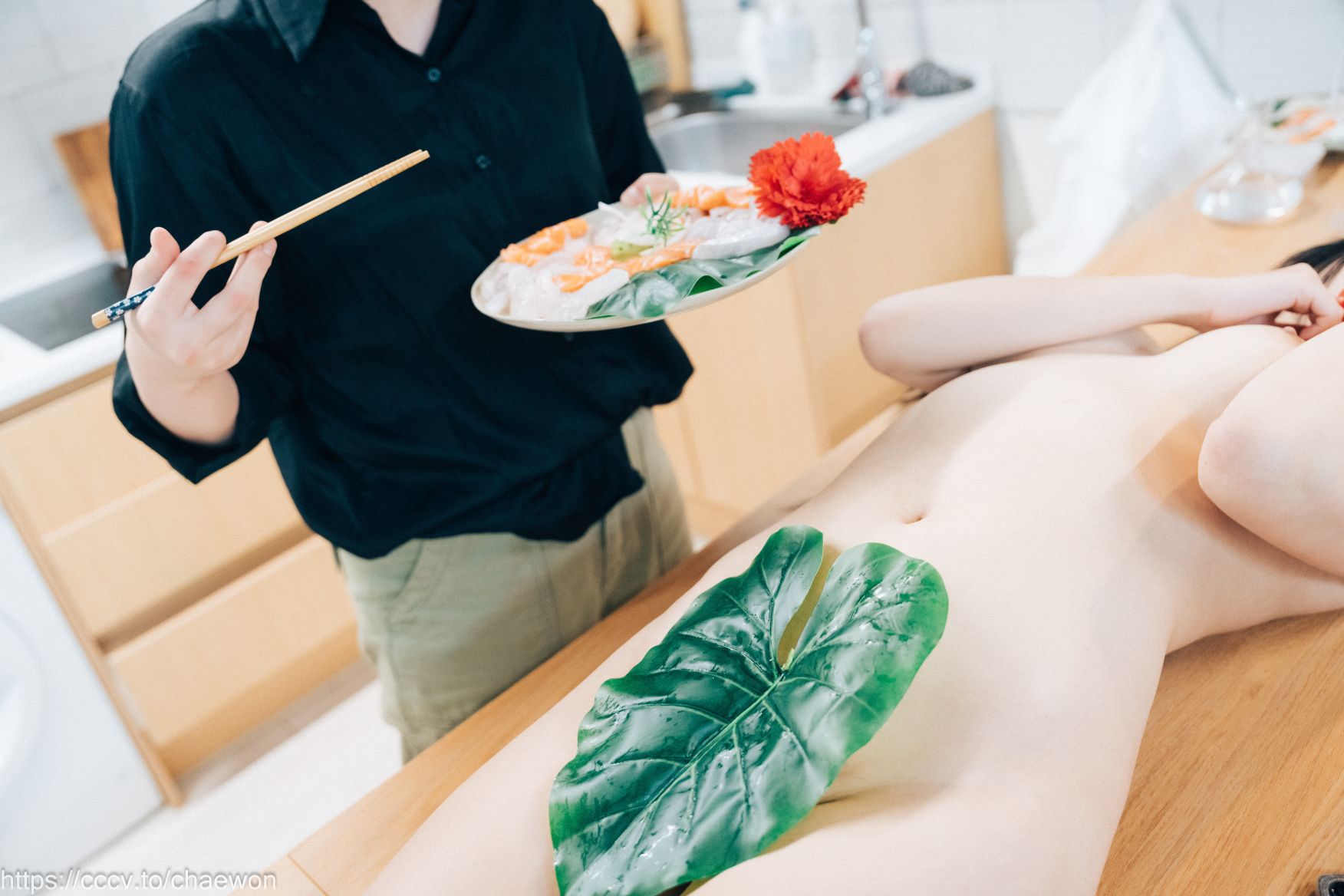 Loozy-Zia-지아---Nyotaimori-02-22