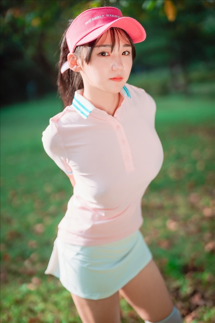 DJAWA-Photo---HENDOONG-혠둥이---On-Green-101P118GB-20240814b-08-14