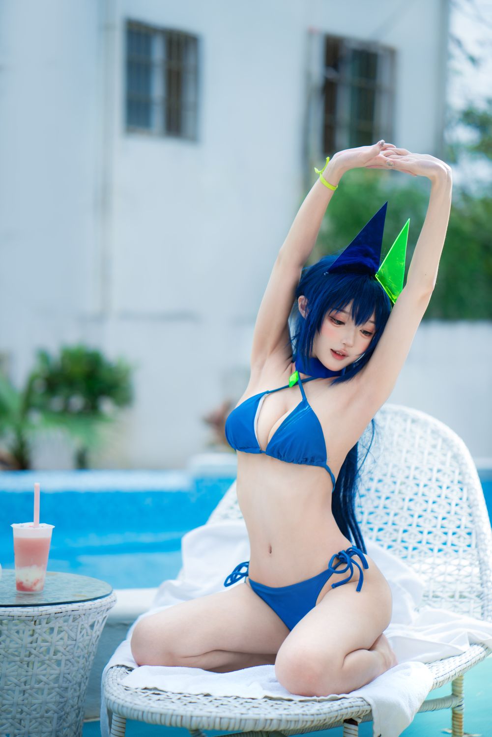 阿包也是兔娘---花园-泳装-35P-306MB-02-25