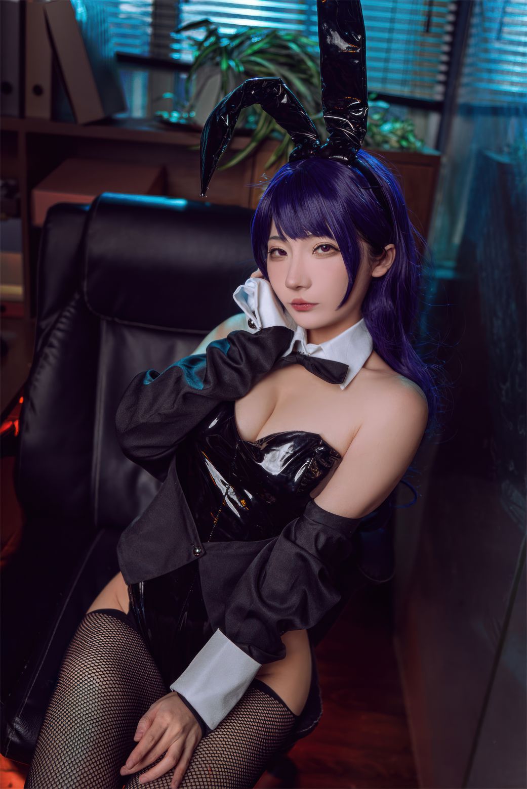 是三不是世w---喜多川海梦-紫发兔女郎-06-21