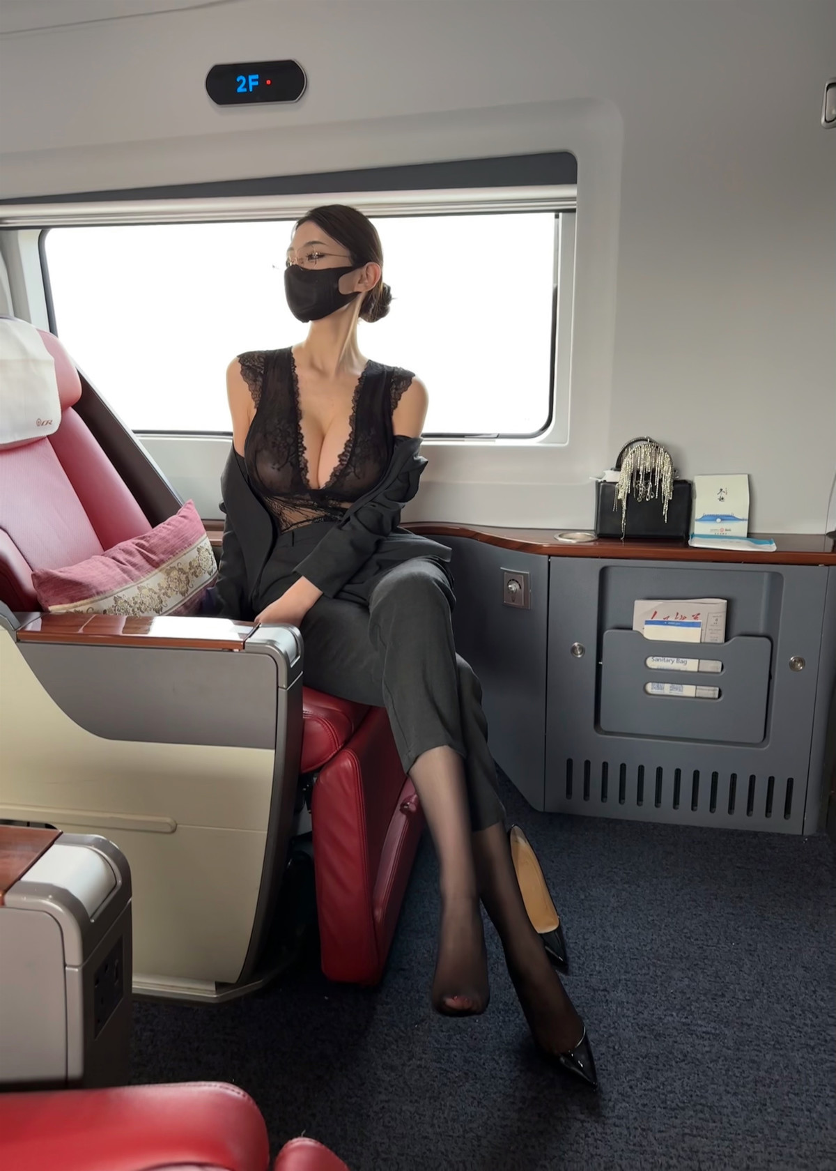 Cosplay-Dearie-动铁艳女-03-17