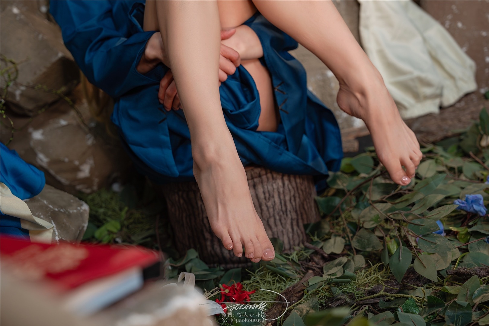 咬一口兔娘---7月作品迷宫菇生食指南小鹿乱撞-75P1V-75P-1V-92145-MB-20240828ab-08-30