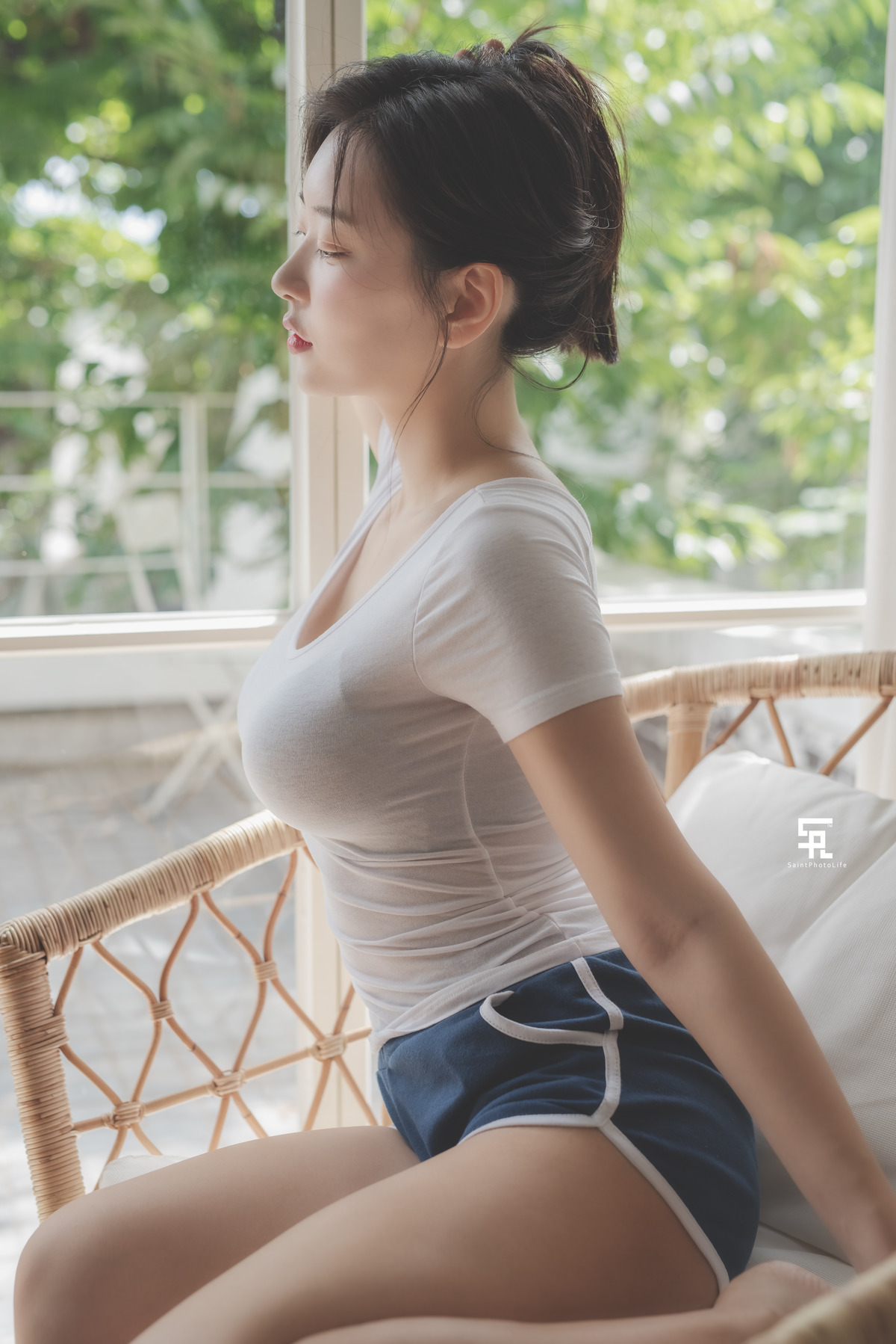 Zenny-신재은-SAINT-Photolife-One-Summer-Day-09-22