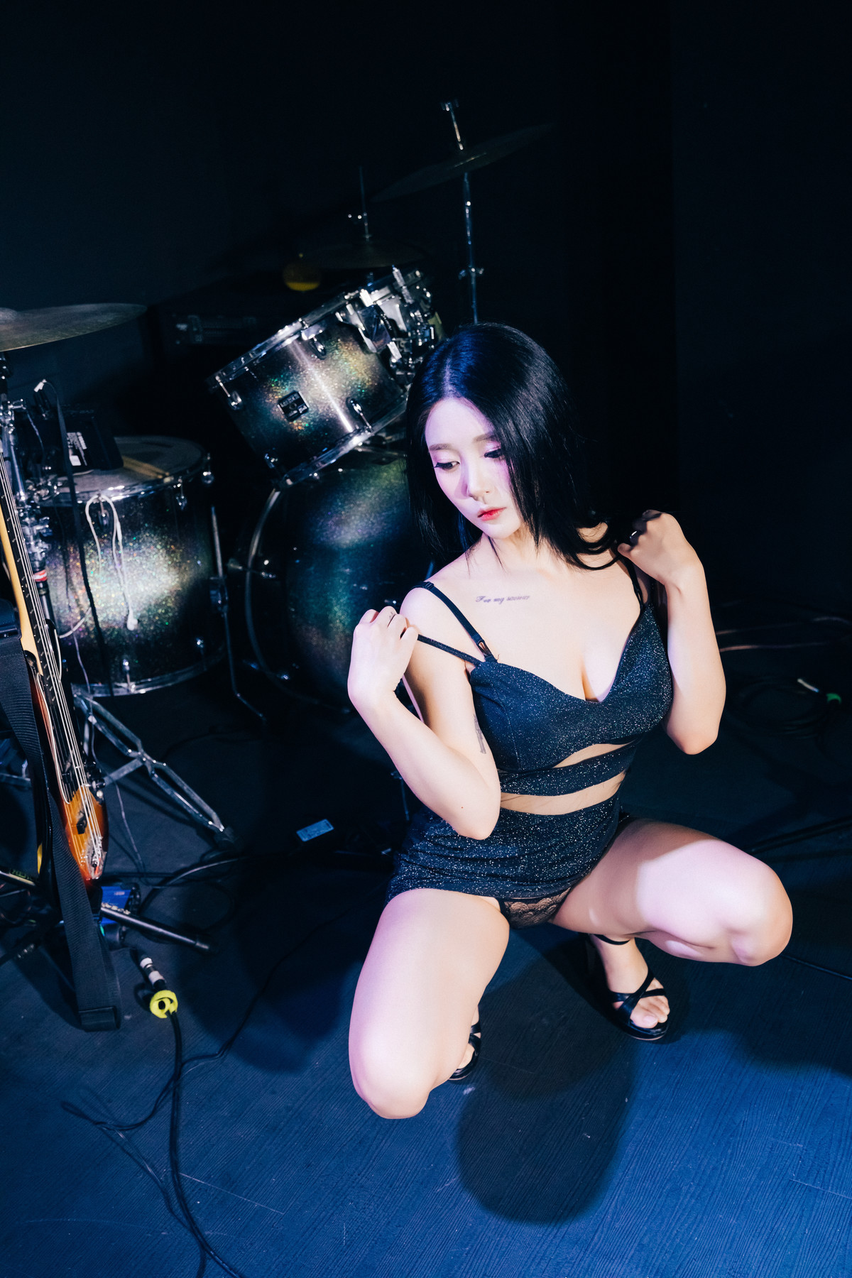 Jeong-Bomi-정보미-Loozy-Covert-Stage-Set01-02-14