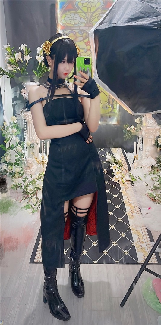 pyon-Lay---Yor-Forger-36P-16126-MB-20240901b-09-01