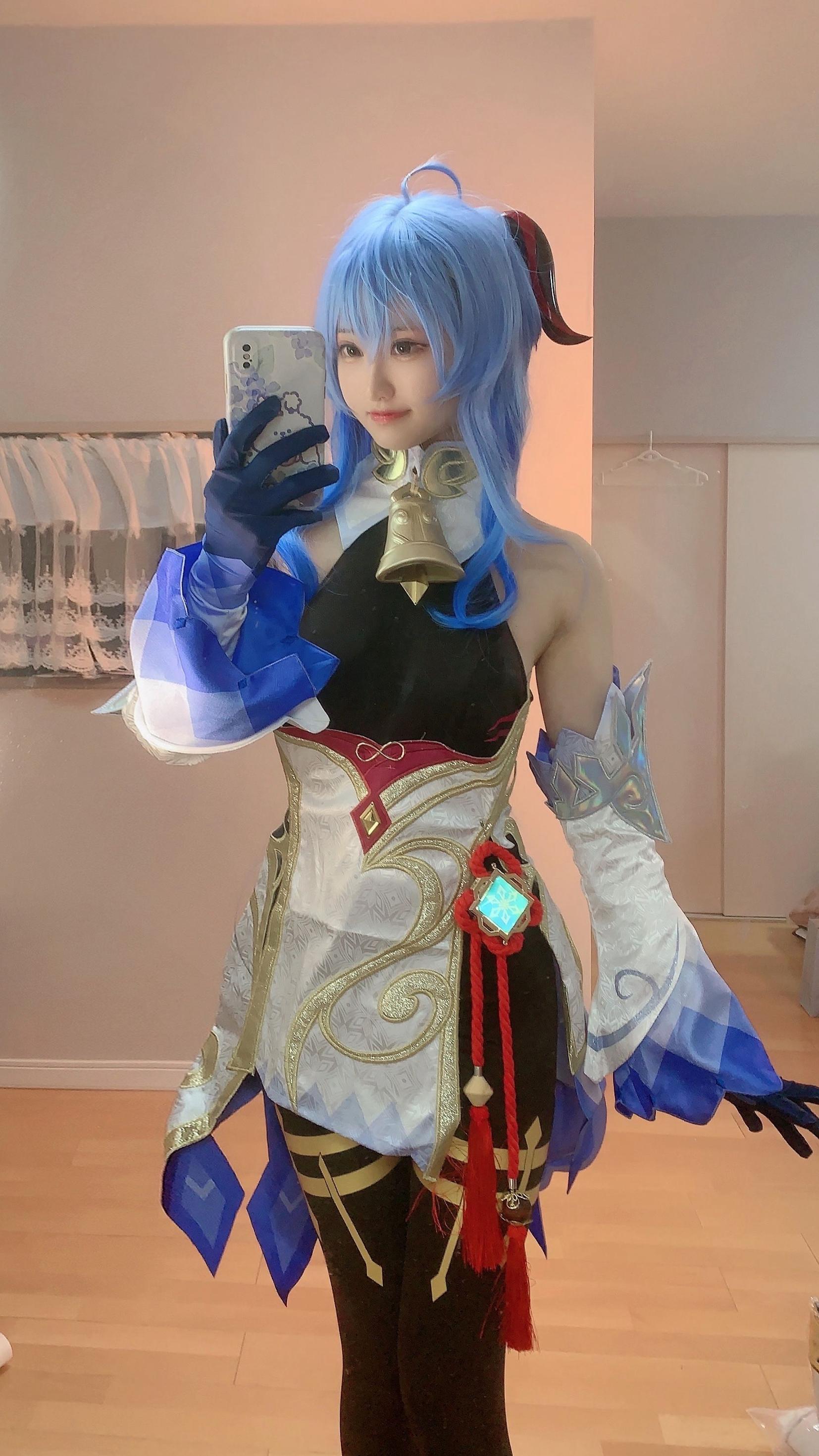 018-千阳快起床---甘雨对镜拍-13P-3869-MB-08-27