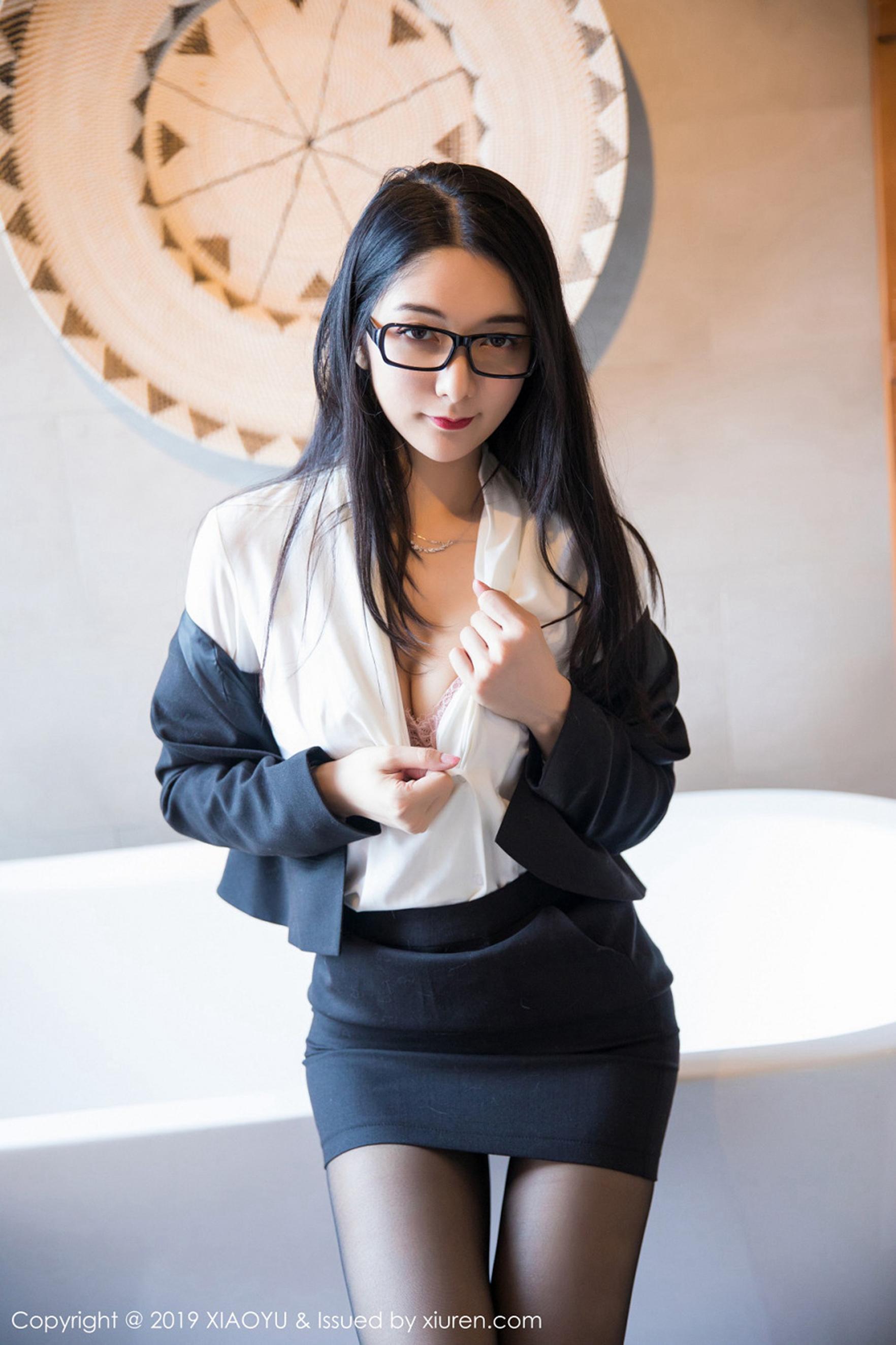 057-XIAOYU语画界-20190627-VOL098-Angela喜欢猫-68P-11284-MB-08-23