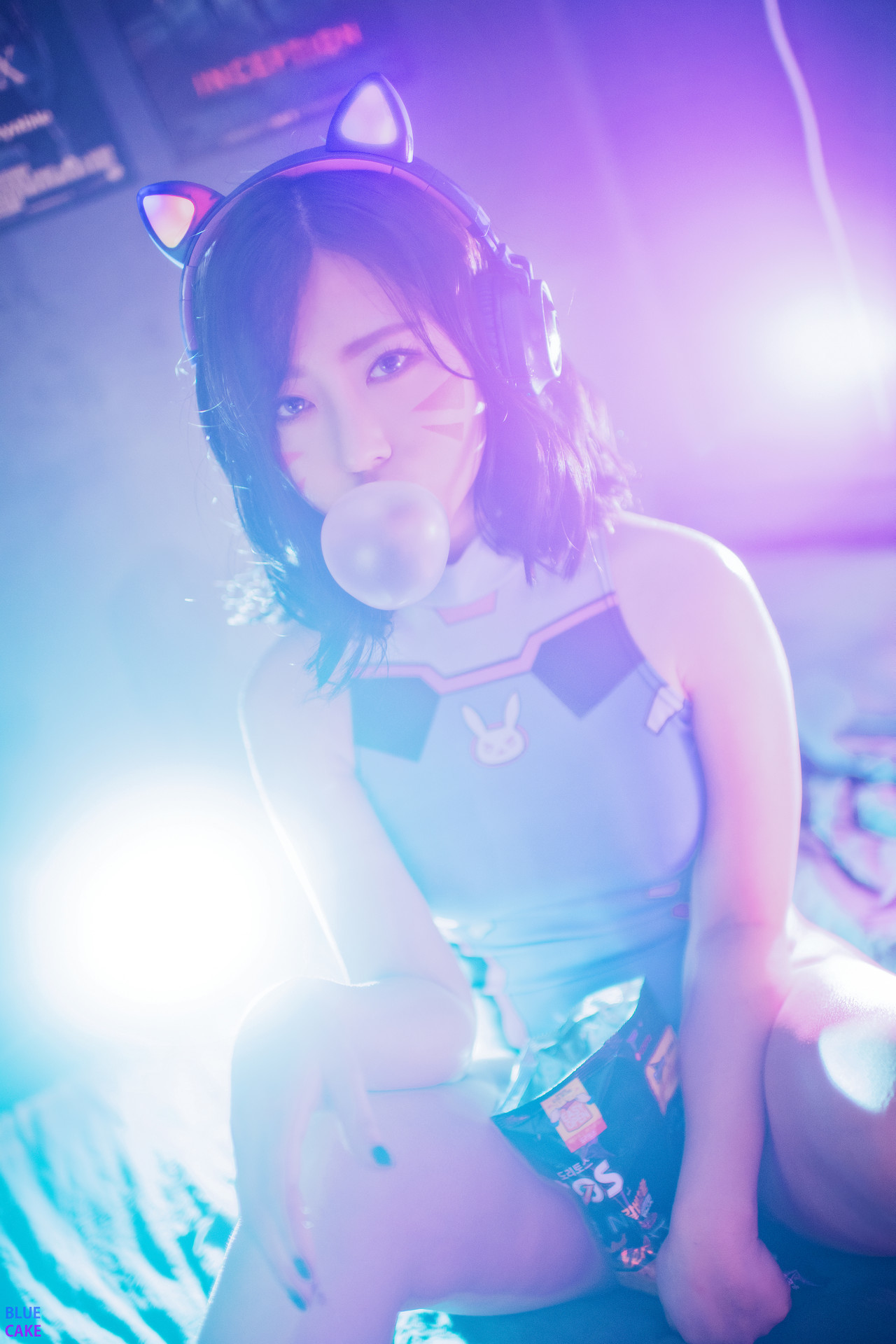 Luci-루시-BLUECAKE-Hello-I-am-DVa-Kim-04-02