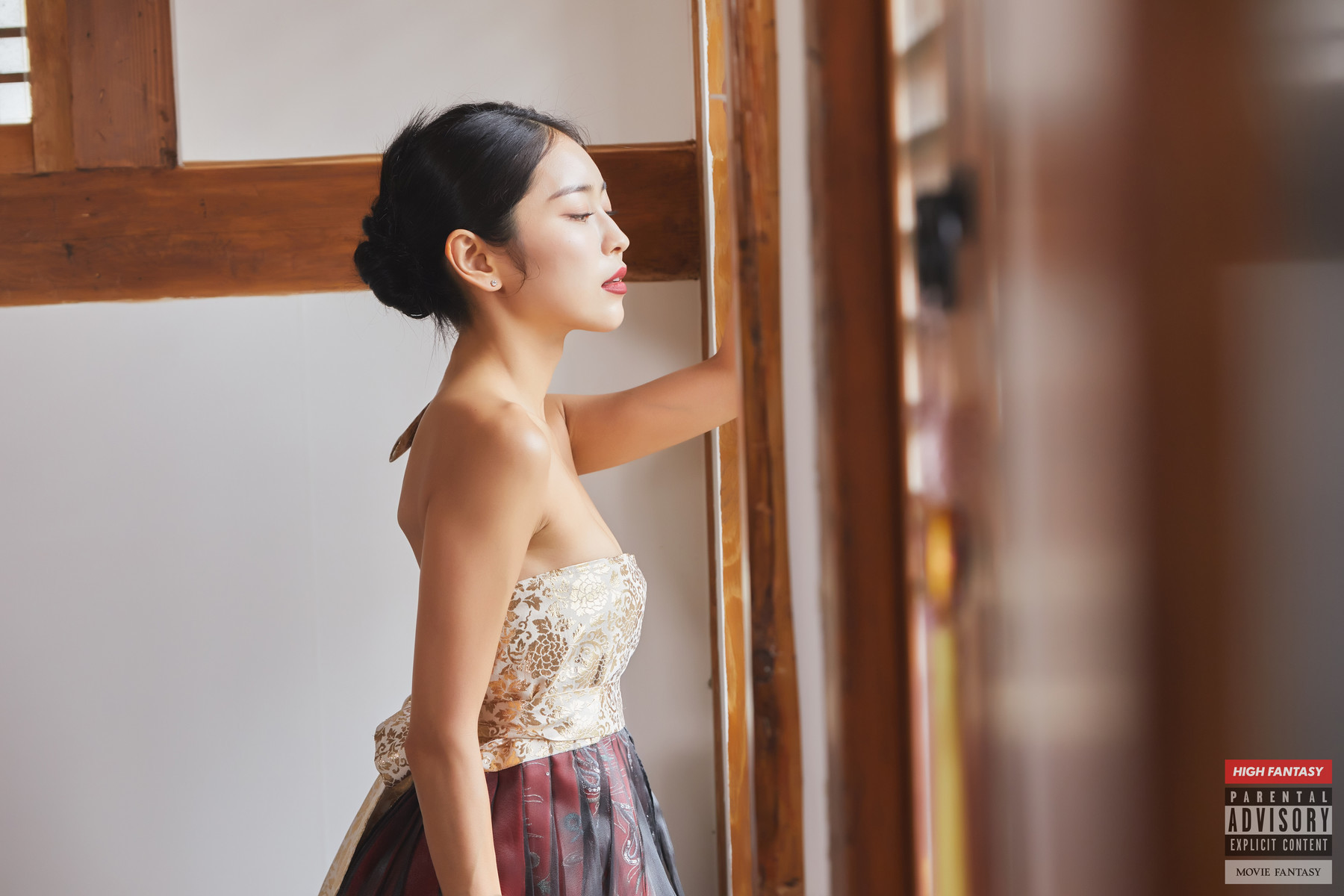 Rina-Toeda-不良少女-HIGH-FANTASY-Vol03-Photobook-03-01