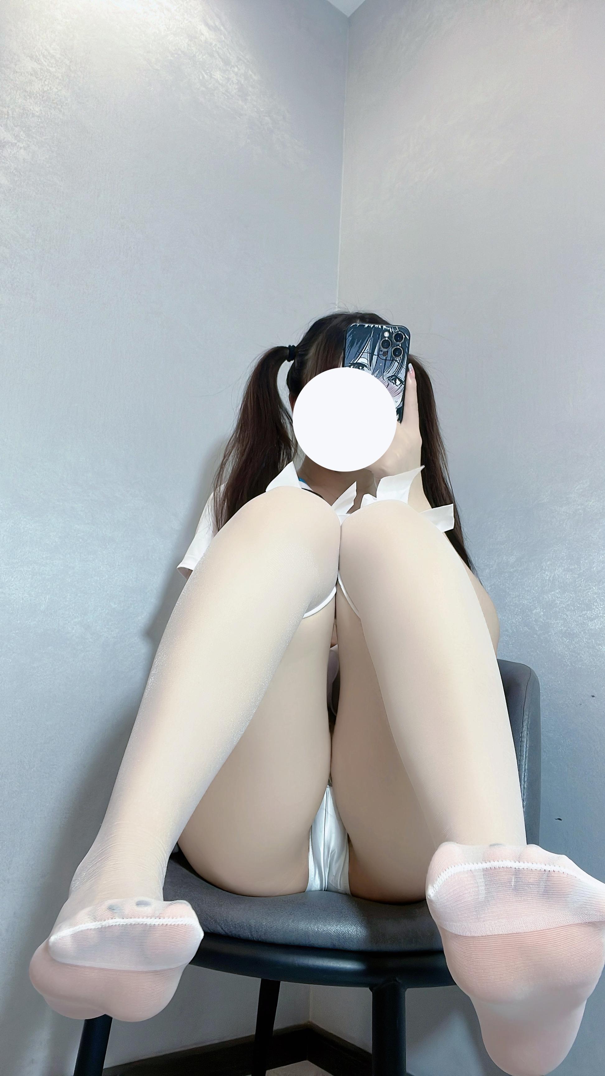 007桃沢樱呀---微密圈-20220612-性感辣妹-25P2V-122M-08-12