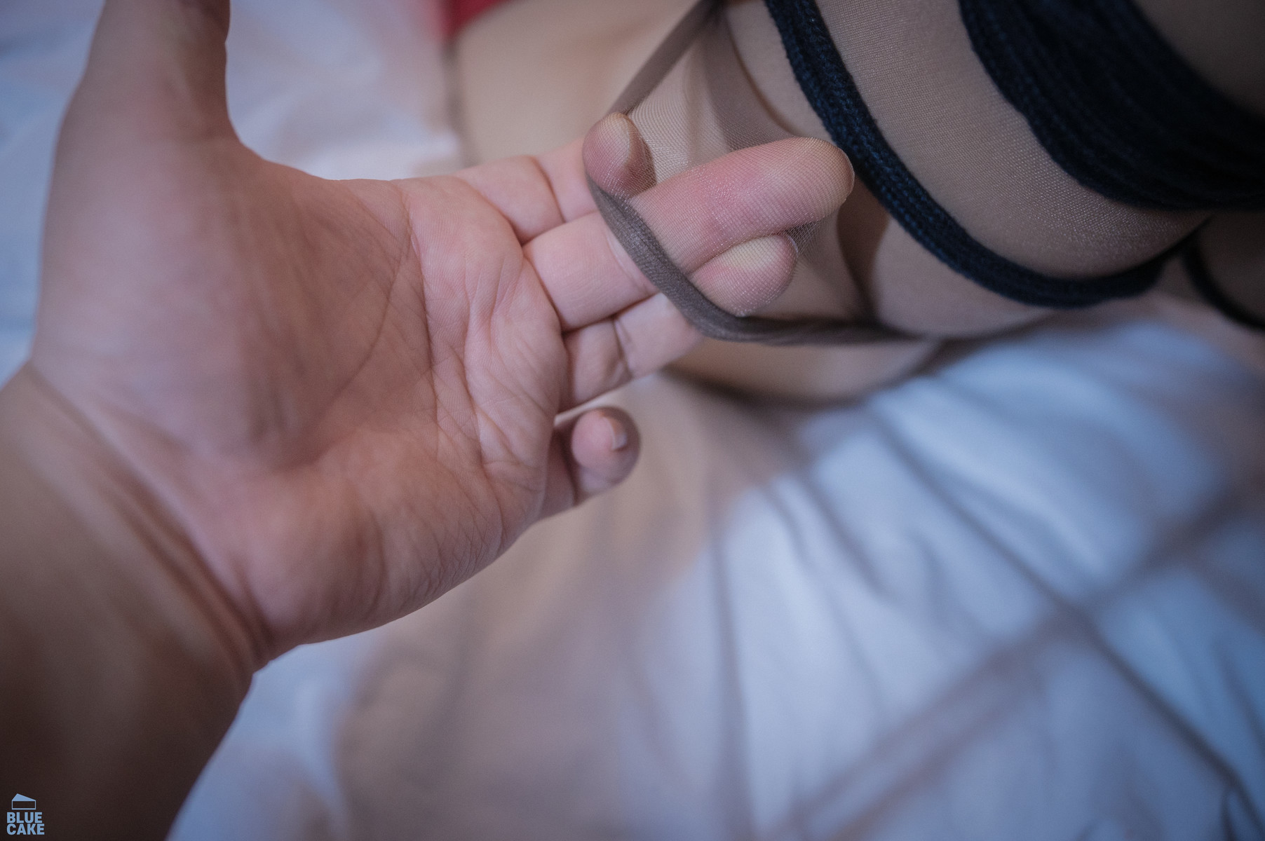 YeonYu-연유-BLUECAKE-My-24-7-Slave-Set01-03-19