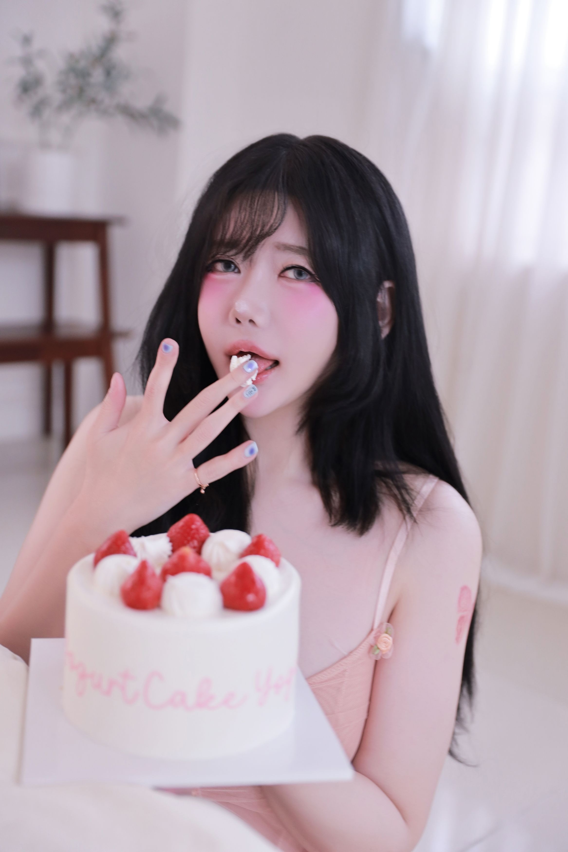 Jisu-a-안지수--Birthday-100P-08-19