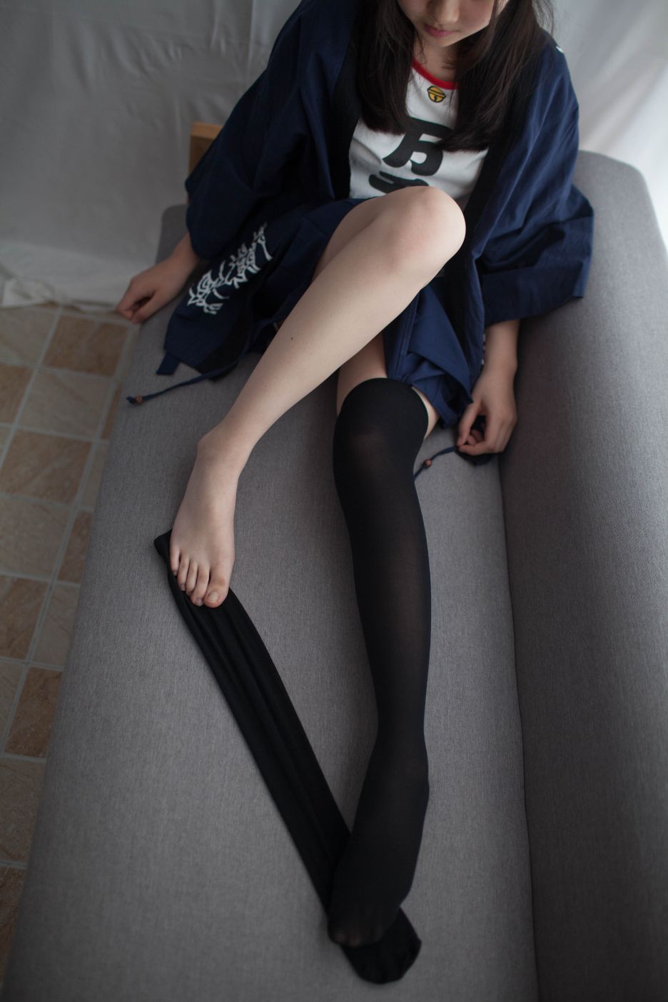 少女秩序写真-vol006-沙发过膝黑丝55P-01-10