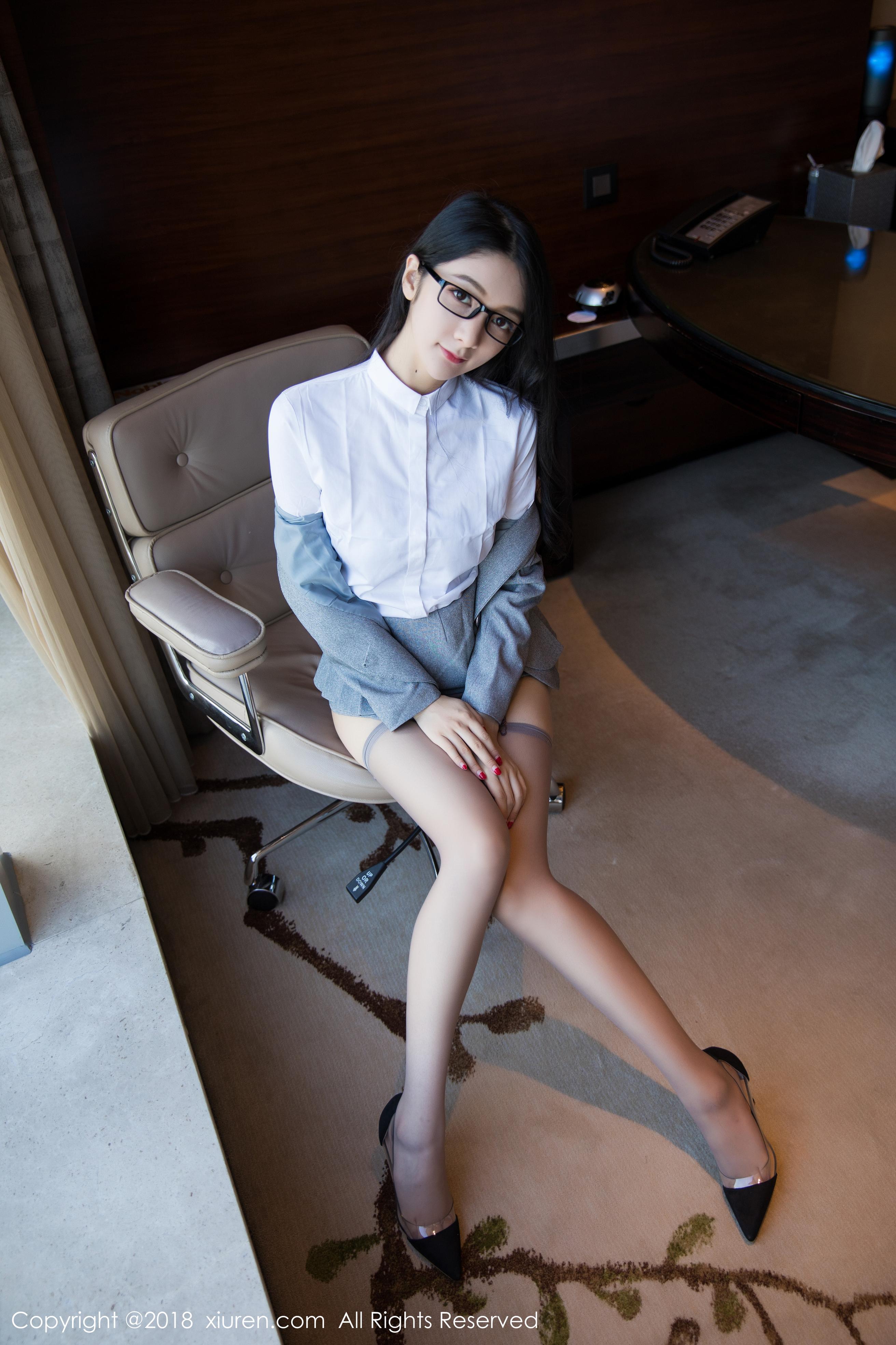 092-XiuRen秀人网-20180921-NO1167-Angela小热巴-59P-26572-MB-08-24