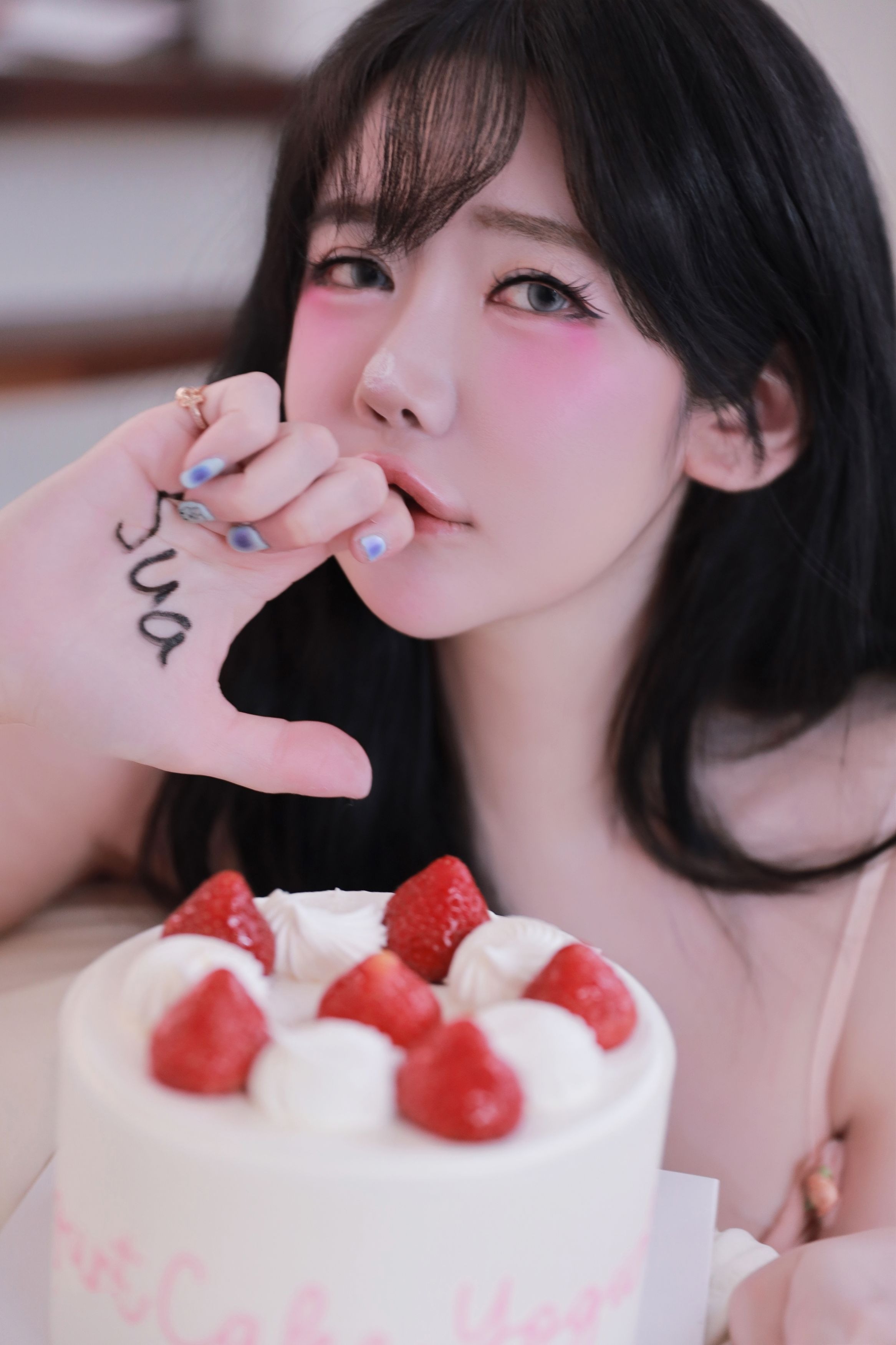 Jisu-a-안지수--Birthday-100P-08-19