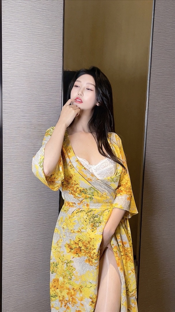 抖娘利世---出轨女友现场-20P-20P-5757-MB-20240809e-08-10