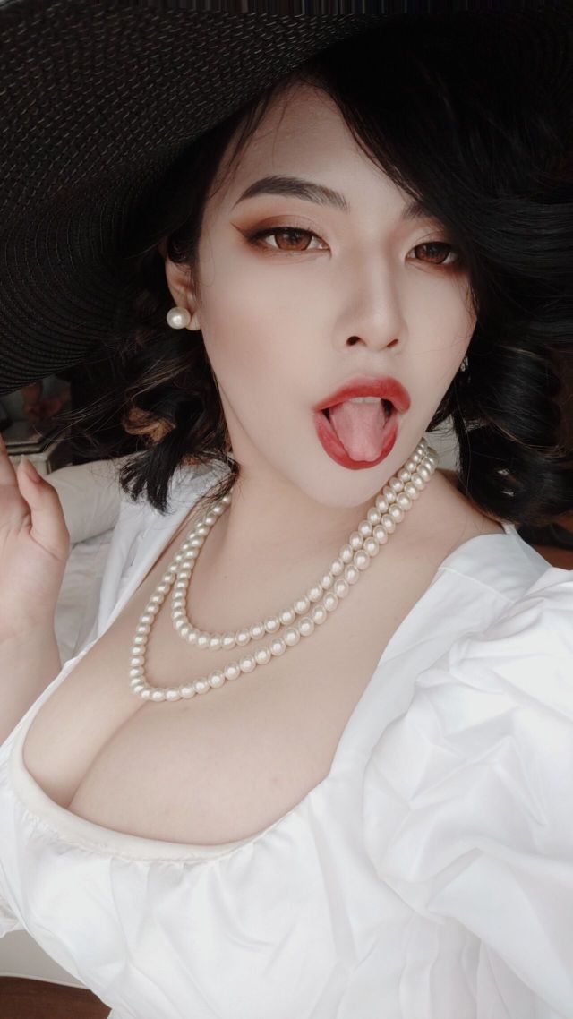 Neppuネップ-Lady-Dimitrescu-38P922MB-12-22