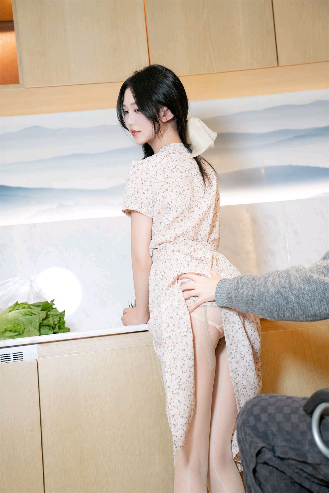 抖娘-利世---小保姆与老头-140P1V-181MB-04-27