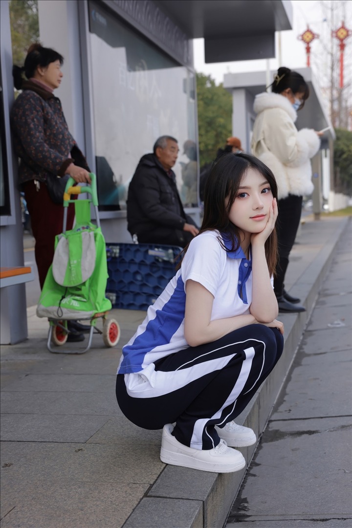 豆瓣酱---公交车-85P-85P-153-GB-20240811e-08-14