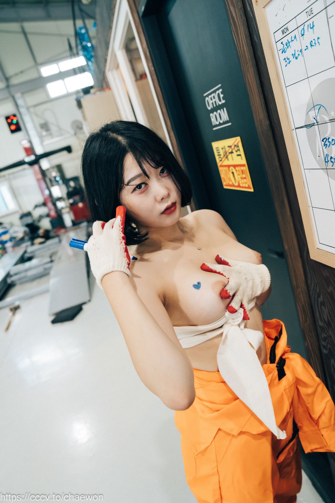Loozy-Zia-지아---Garage-Girl-02-22