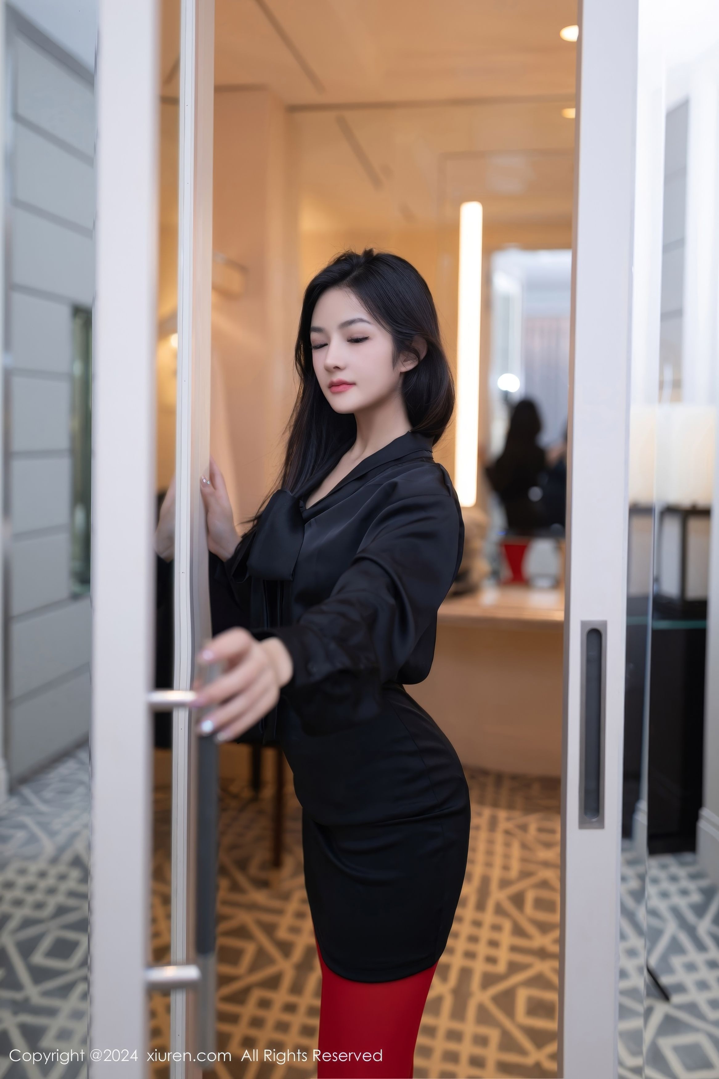 Xiuren-No8801-谭小灵-81P-08-18