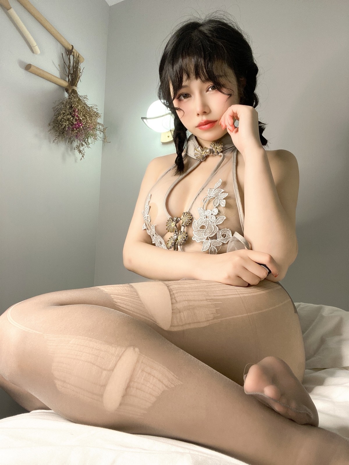 Cosplay-七月喵子-透明灰撕袜-08-19