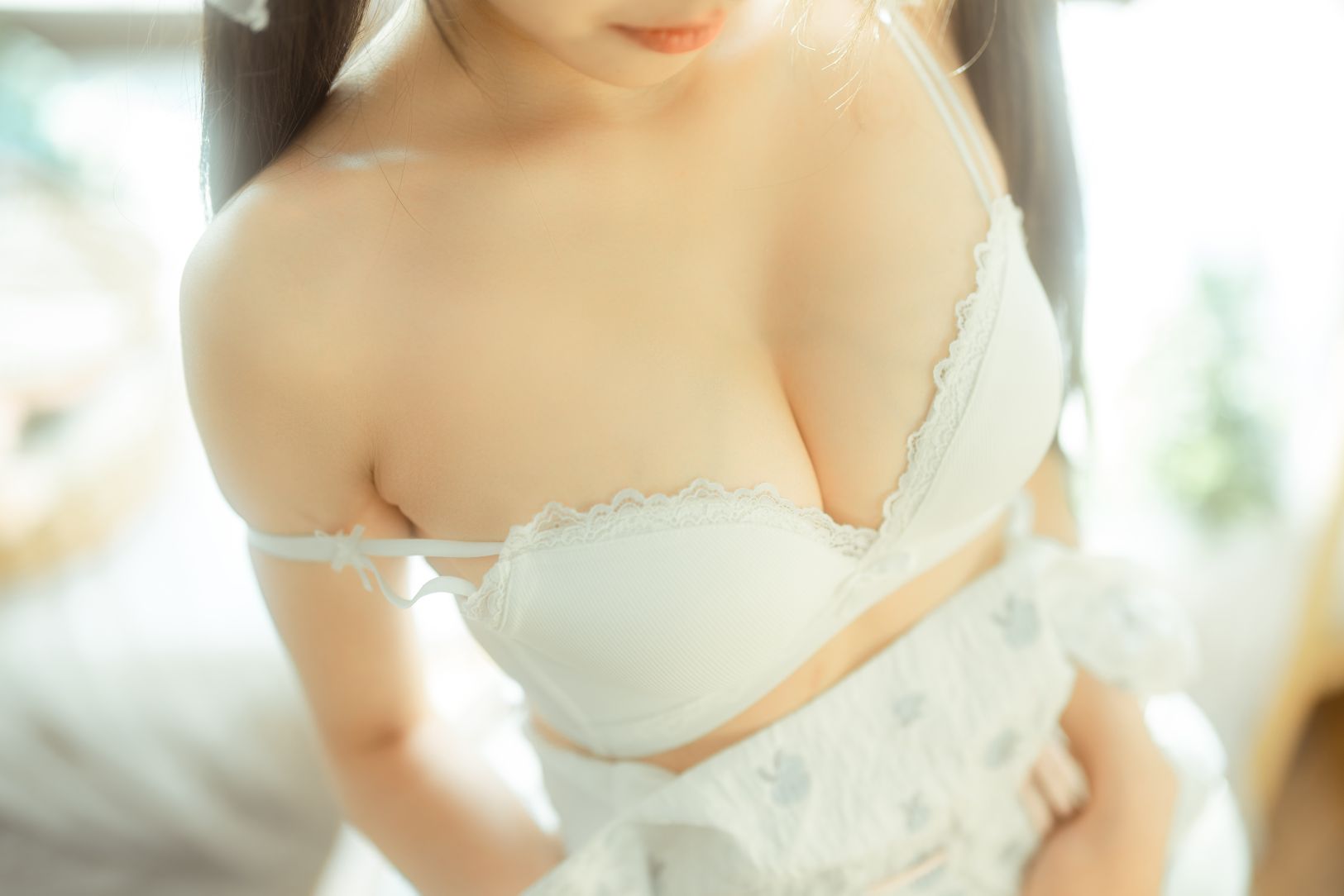 rua阮阮---花房-小裙子54P-660MB-04-17