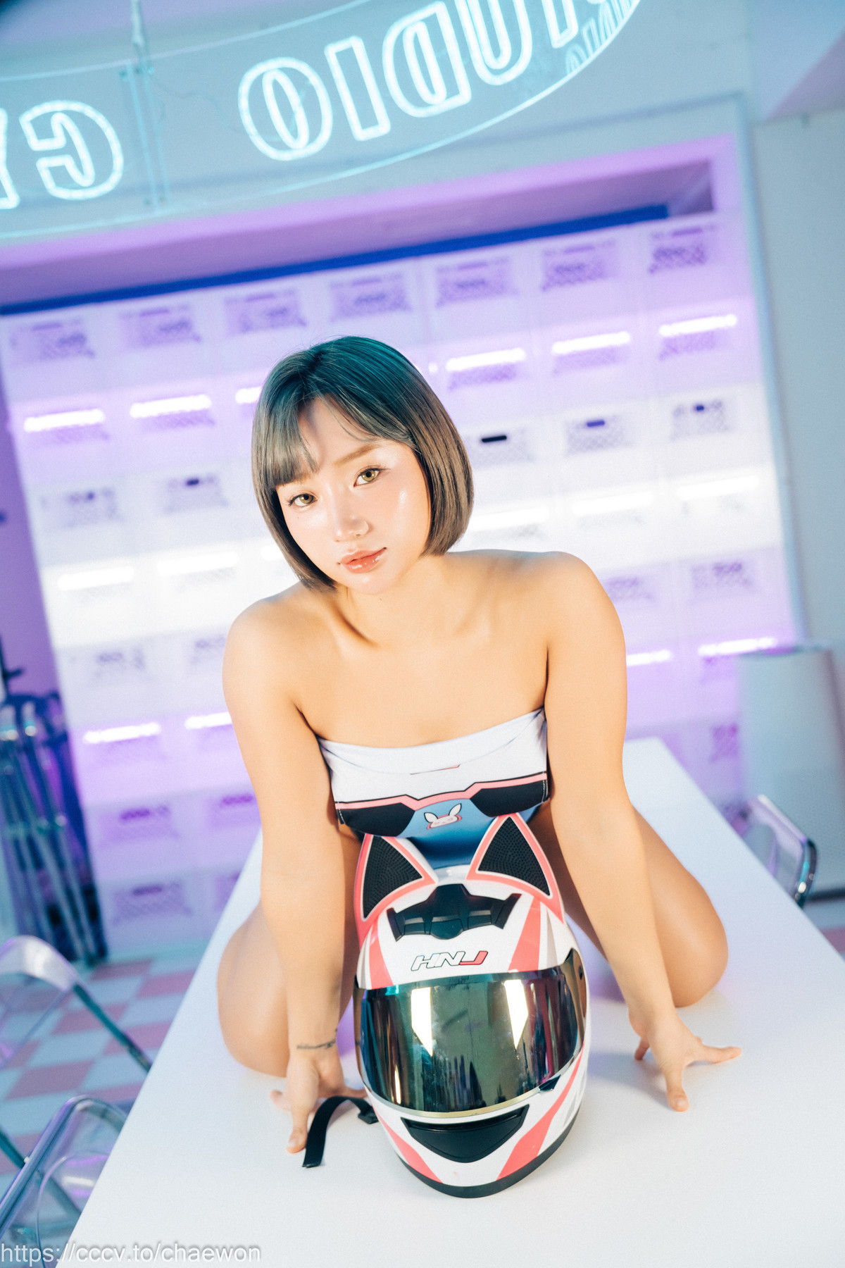 Booty-Queen-엉덩퀸-Loozy-Streamer-Set05-02-19