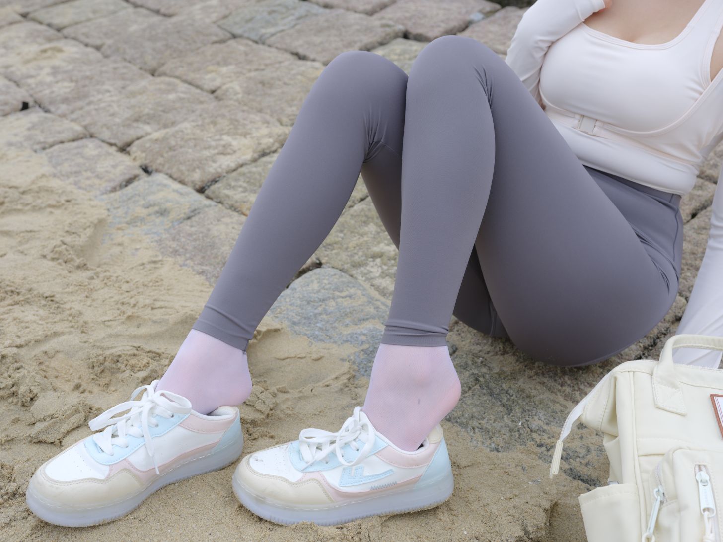 森萝财团-内部-晴涩11-104P1V-05-07