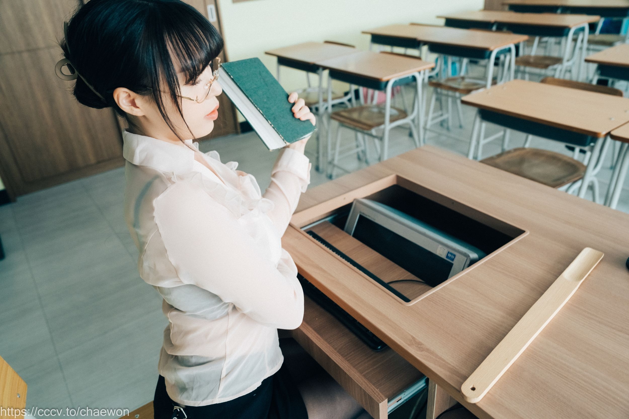 Loozy-Mozzi-모찌--Remedial-Class-Original-Version-205P-09-01