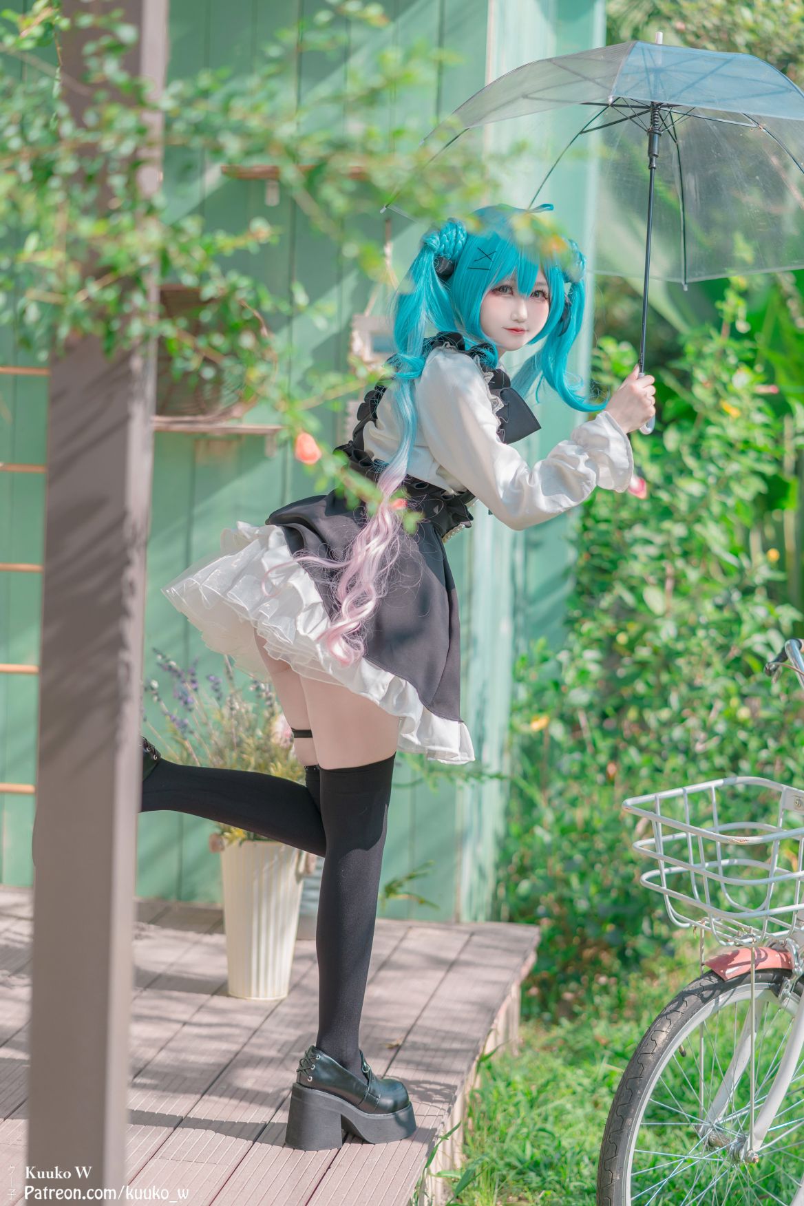 KuukoW-Miku-Hatsune-39P-03-17