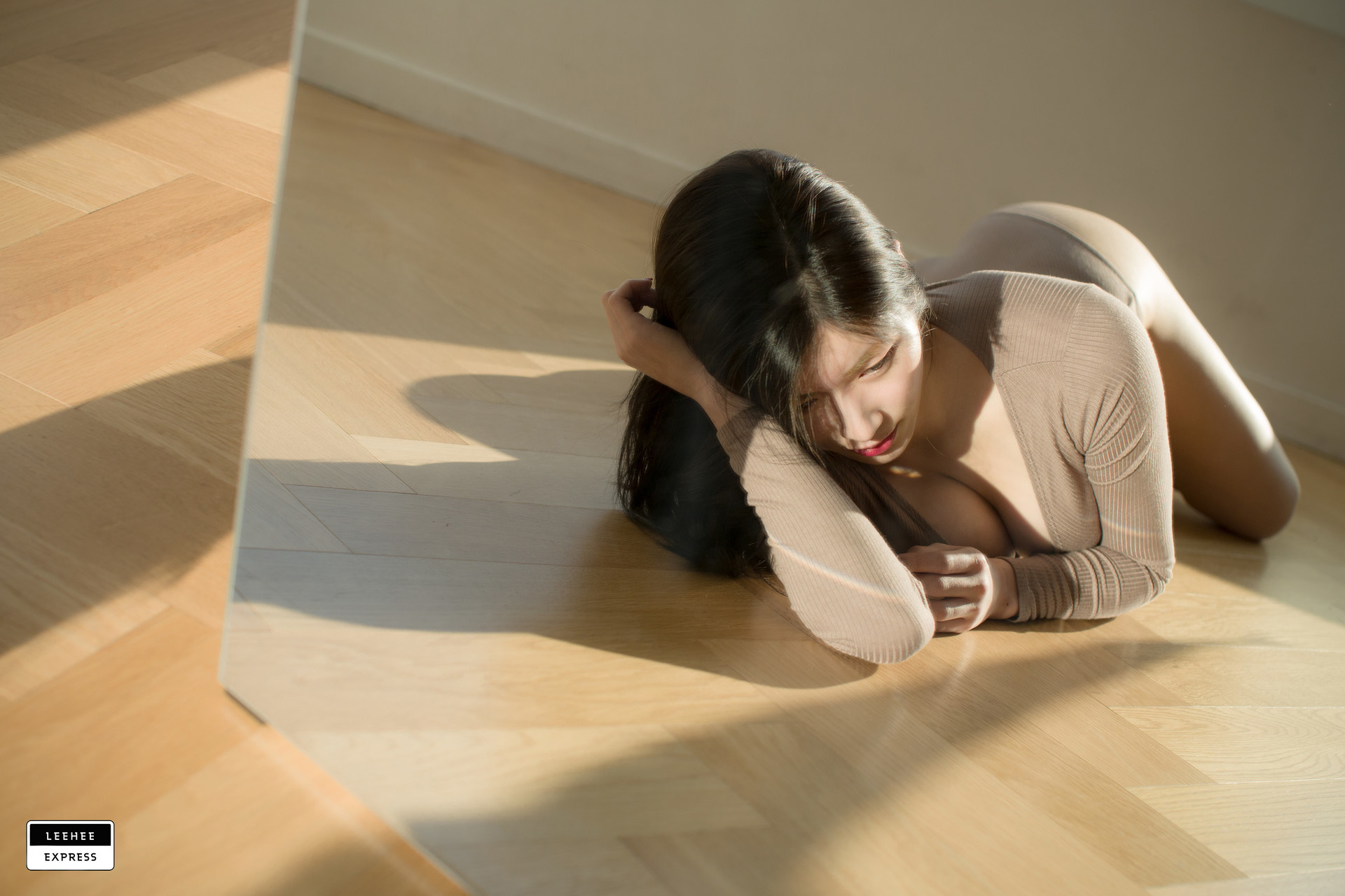 MinE-민이-LEEHEE-EXPRESS-LERB-015-03-06