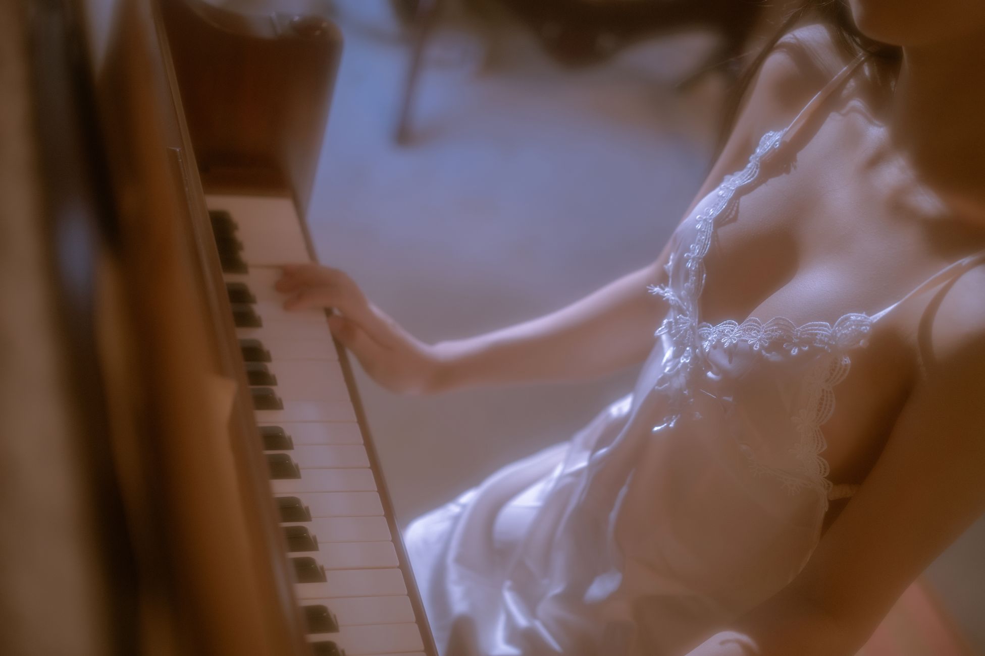 萌芽儿o0-遐-私房-43P-1000MB-03-19