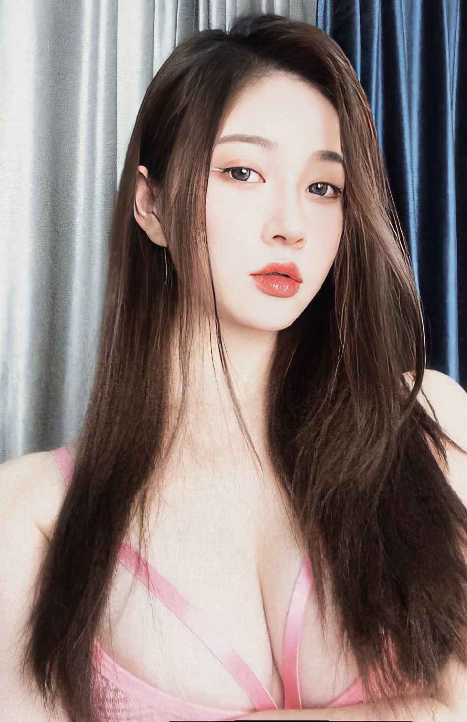 年年-粉色内衣自摄-03-15