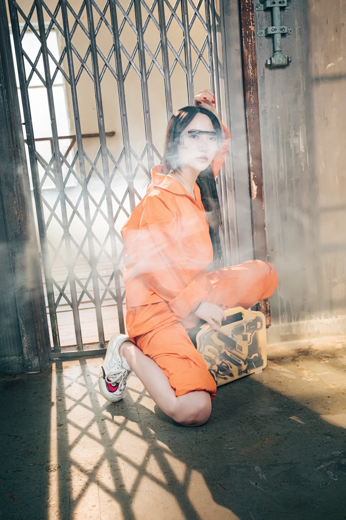 Son-Yeeun-손예은-Loozy-Where-Are-My-Tools-Full-ver-Set01-12-10