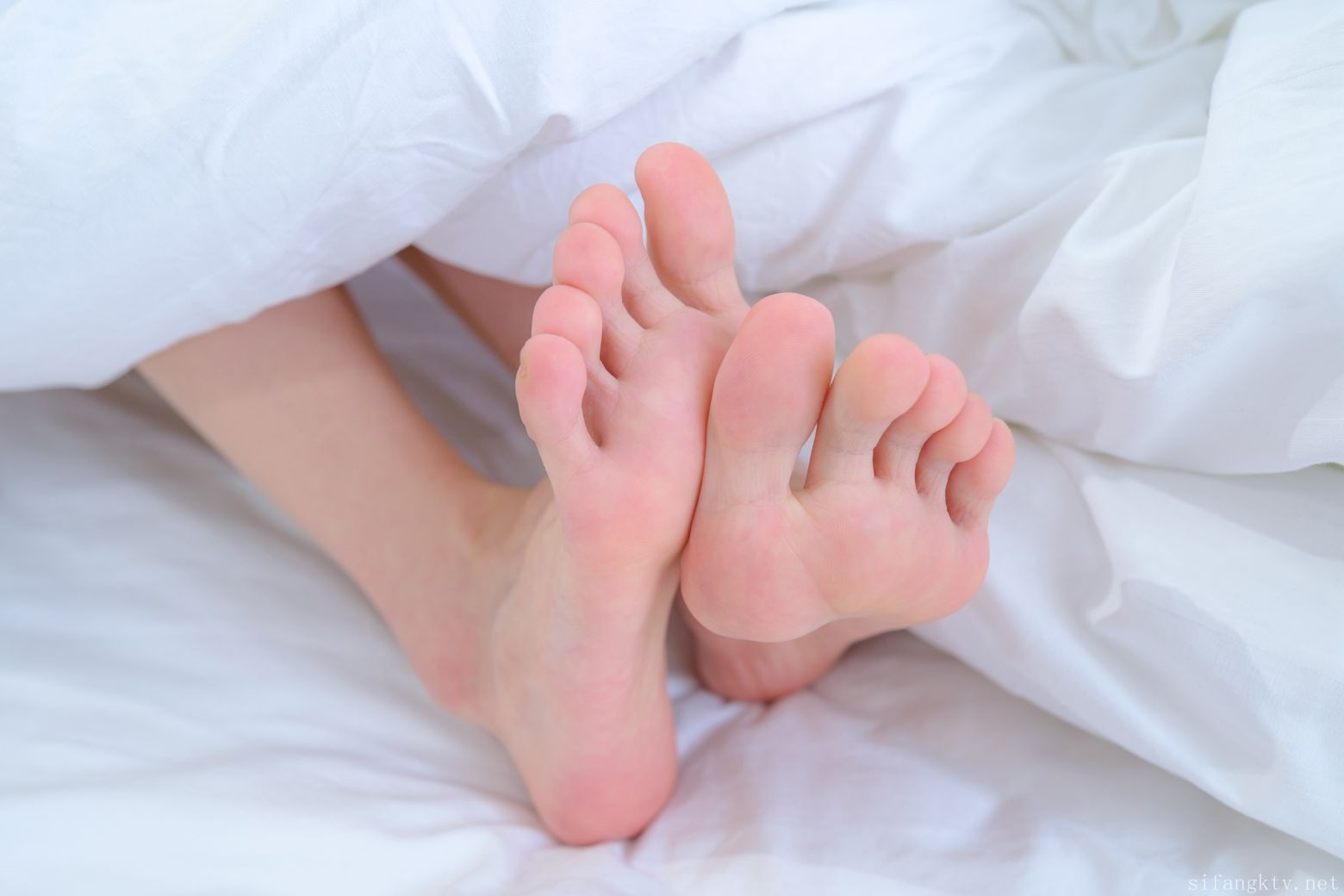 森萝财团-3万私定-清纯嫩妹小七-室内JK裤袜-全裸大尺度-01-05