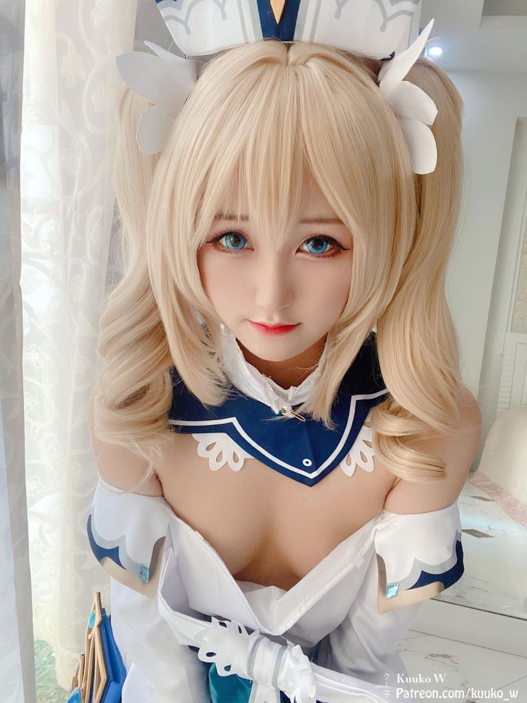 KuukoW-Barbara-Gunnhildr-33P-03-17