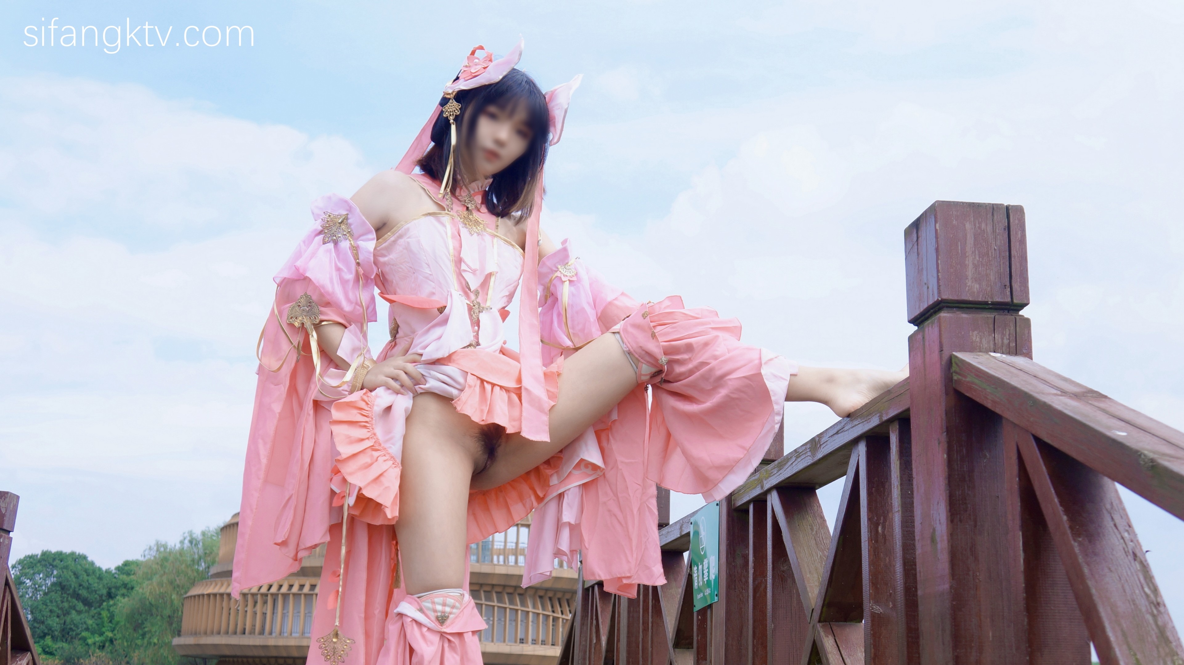 推特福利姬仙仙桃黑丝高跟兔耳朵珍珠链内内紫薇高潮喷水-08-13