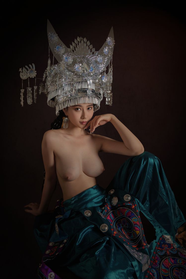 年年---苗疆少女50P-333M-01-24