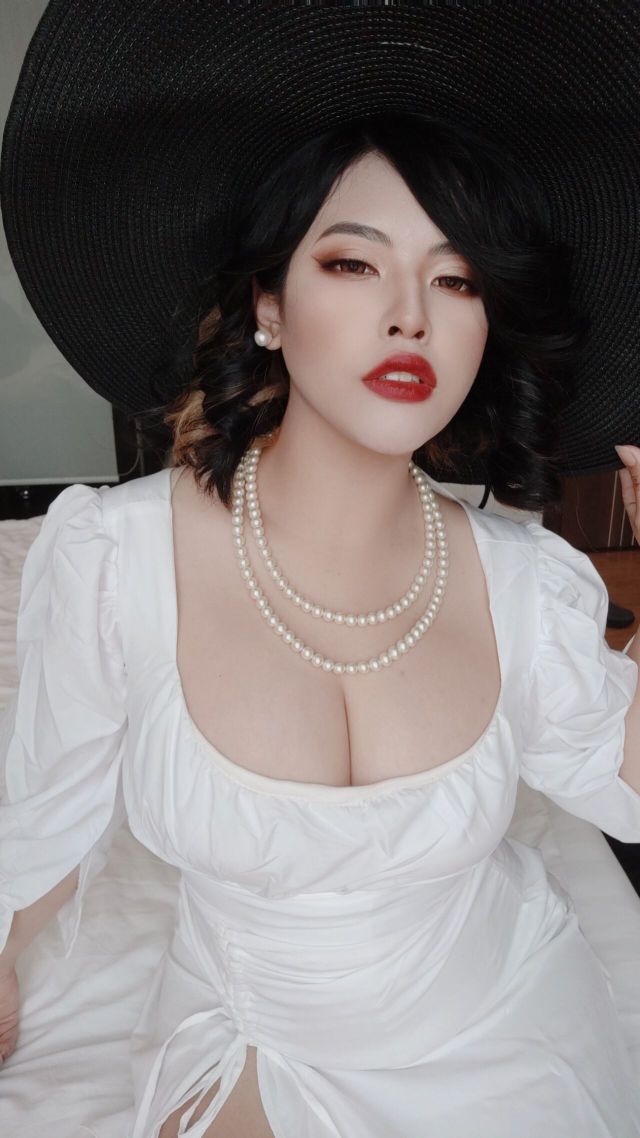 Neppuネップ-Lady-Dimitrescu-38P922MB-12-22