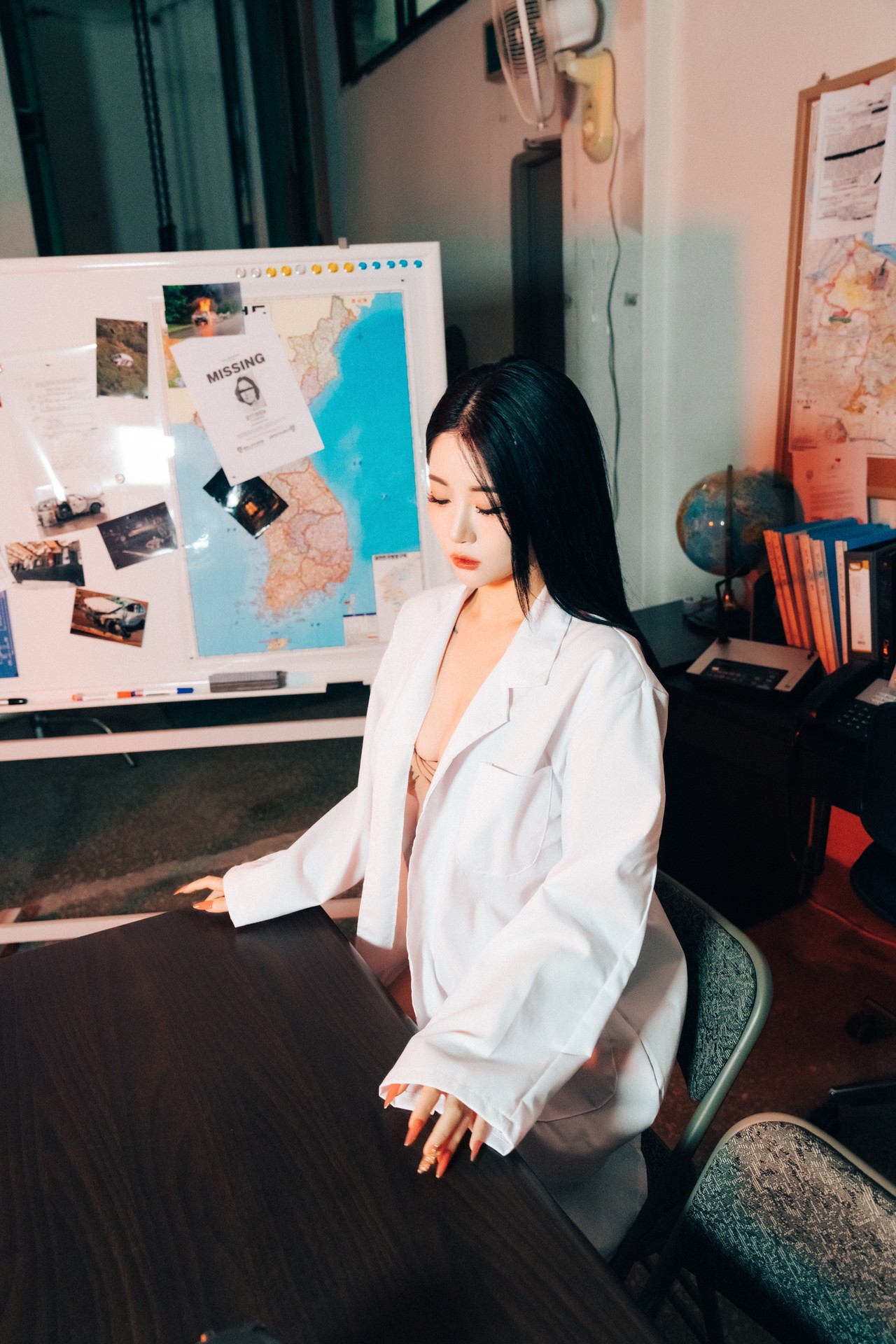 Jeong-Bomi-정보미-Loozy-Secret-Treatment-Set01-03-08