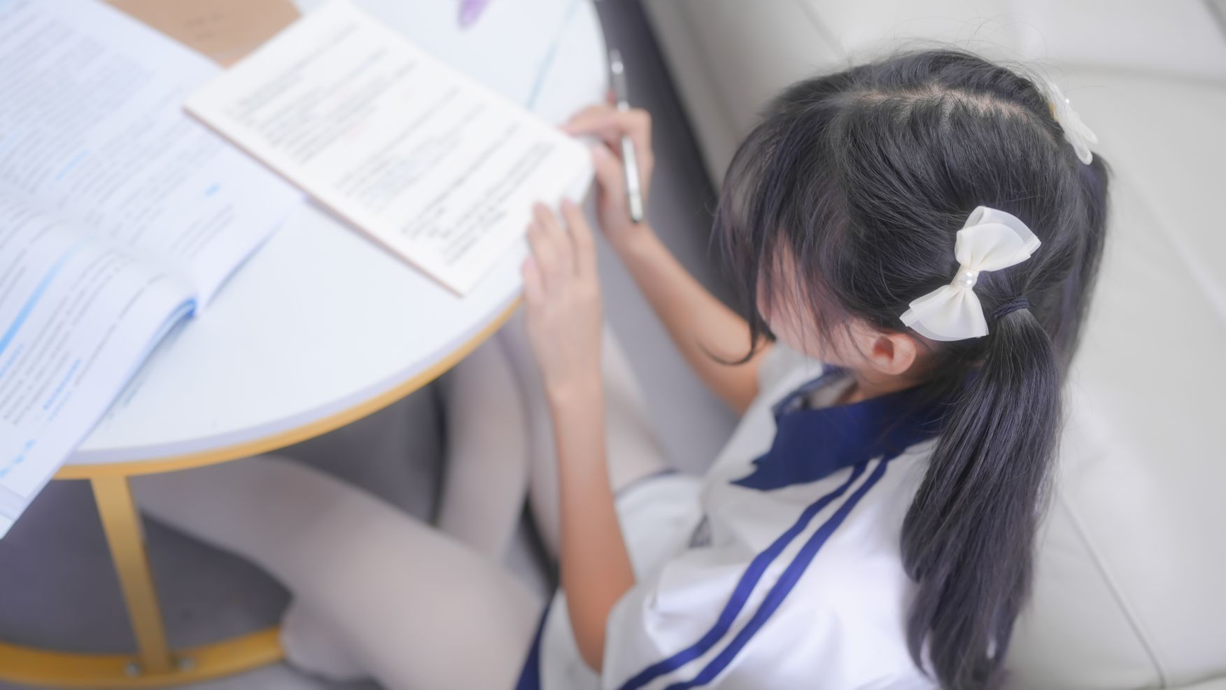 紧急企划-小婕-校服白丝-R18-65P1V-944M-06-29