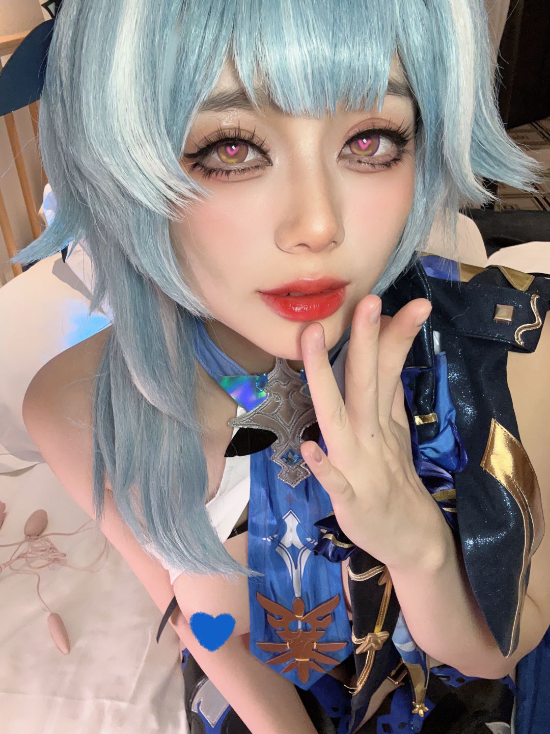 九言---优拉自拍31P4V-02-24