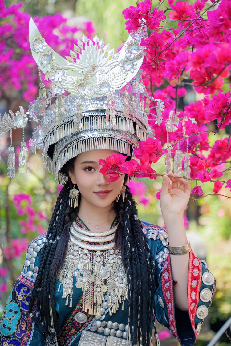 年年---苗疆少女50P-333M-01-24