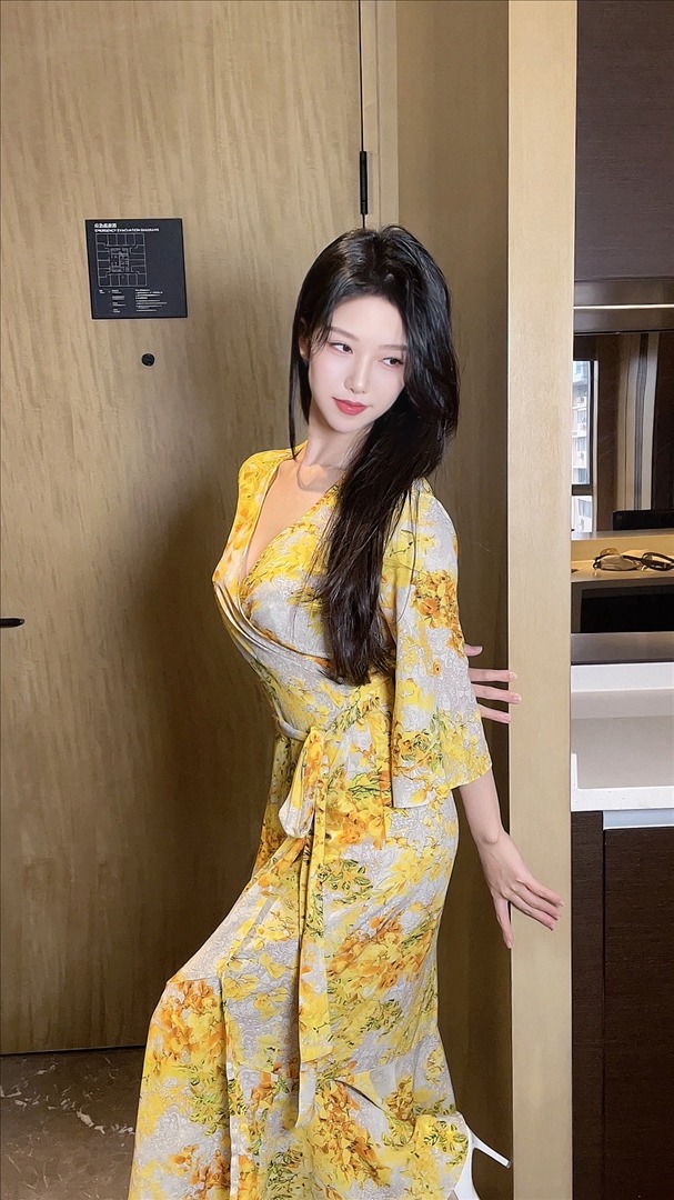 抖娘利世---出轨女友现场-20P-20P-5757-MB-20240809e-08-10