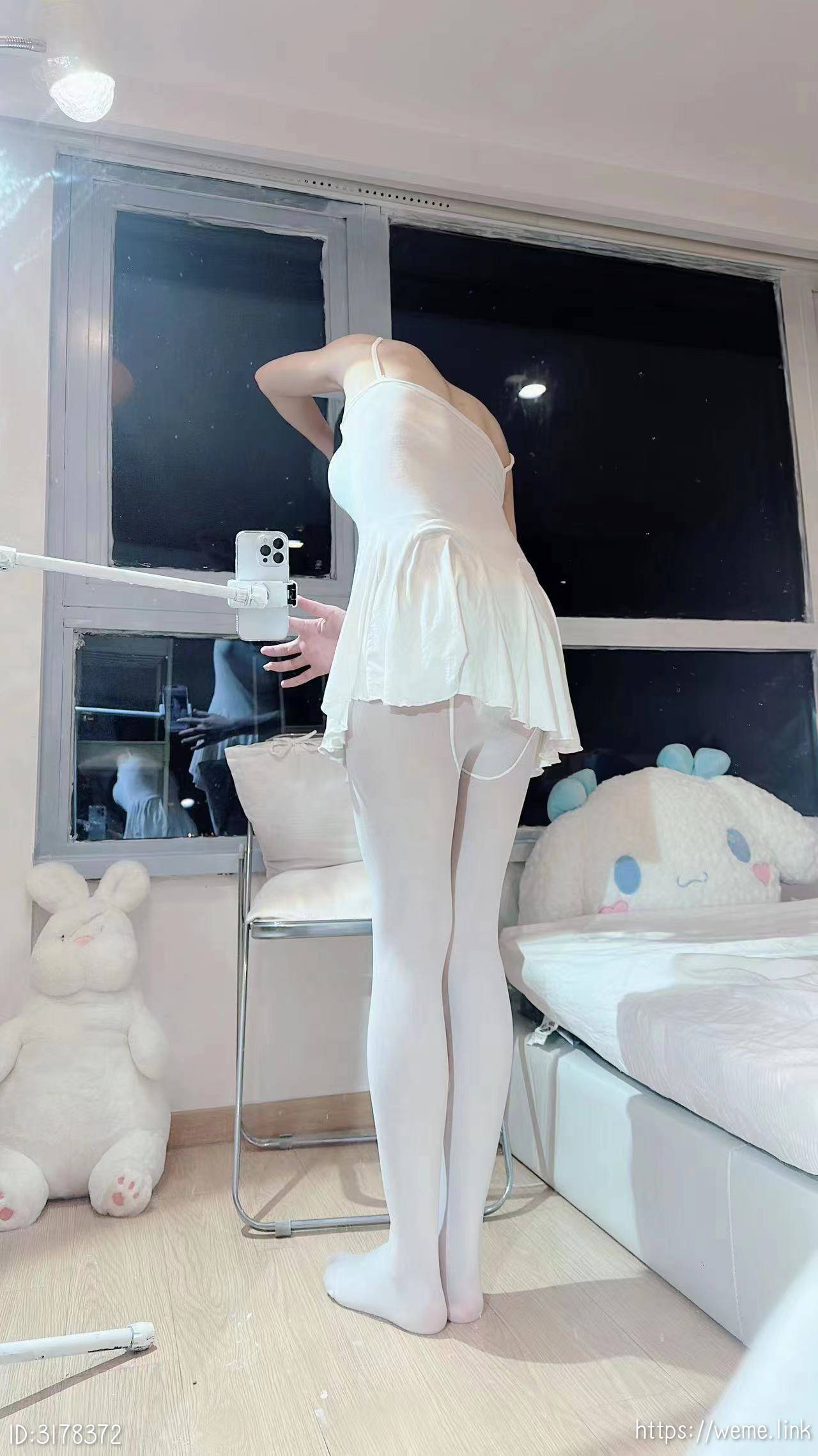 小萌子---NO006-一字马挑战-57P54MB-08-17