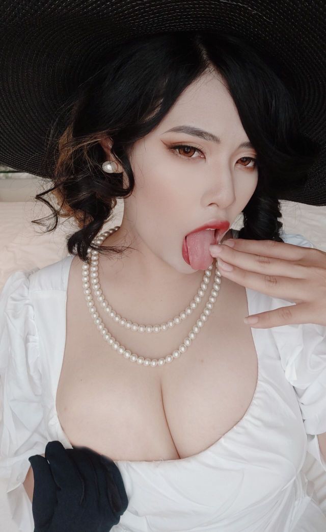 Neppuネップ-Lady-Dimitrescu-38P922MB-12-22